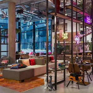 Hotel Moxy Frankfurt Center, Francoforte sul Meno